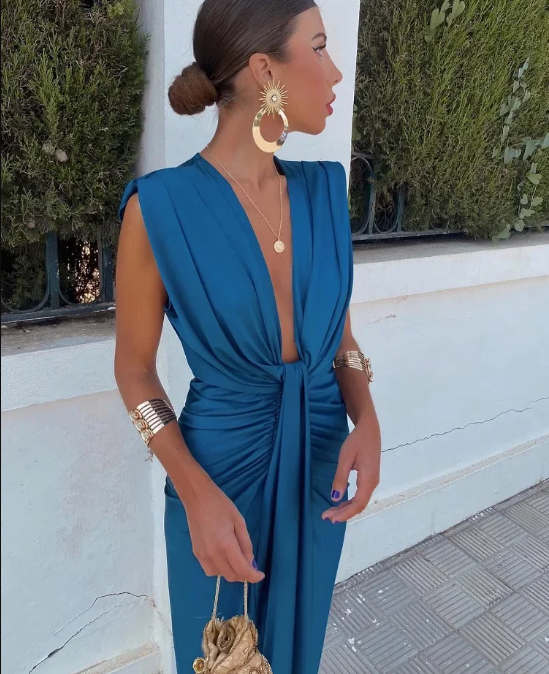 Mónica - Elegante Vestido Plisado