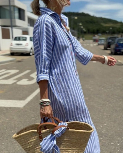 Alba - Vestido Camisero Clásico Con Rayas y Cordones