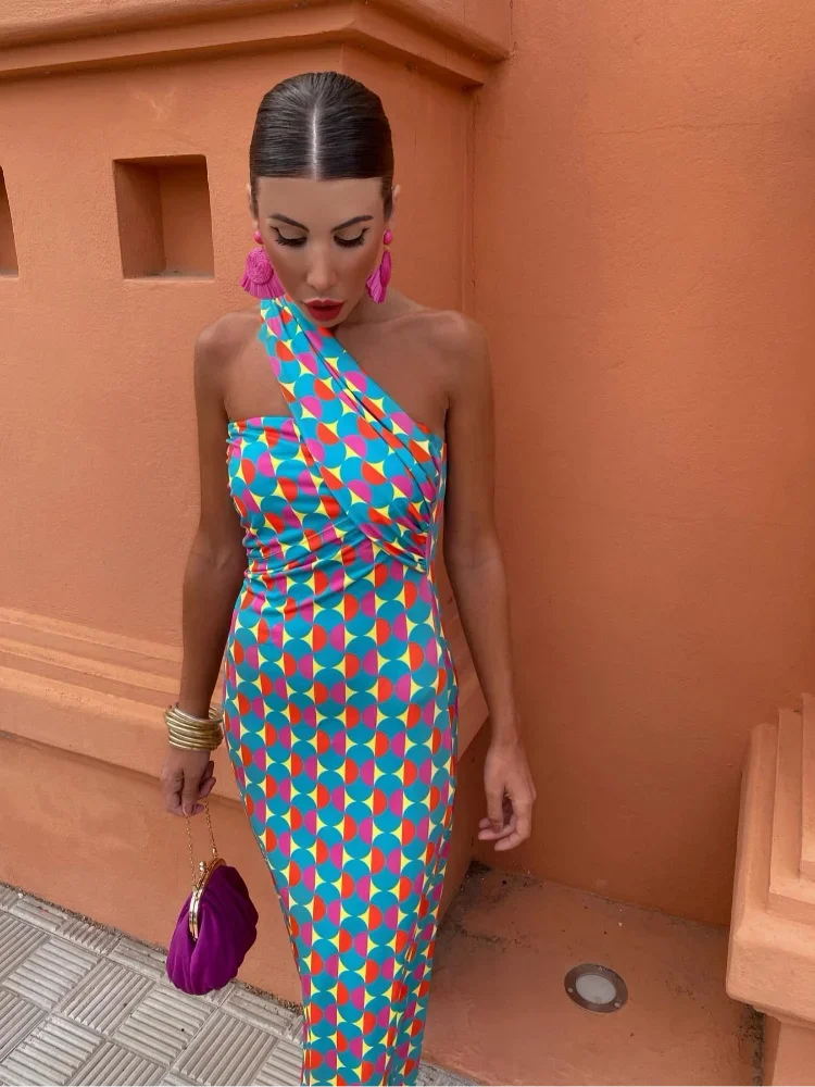 Isabel - Elegante Vestido Con Hombros Diagonales