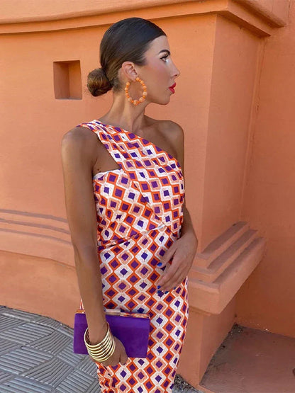 Isabel - Elegante Vestido Con Hombros Diagonales
